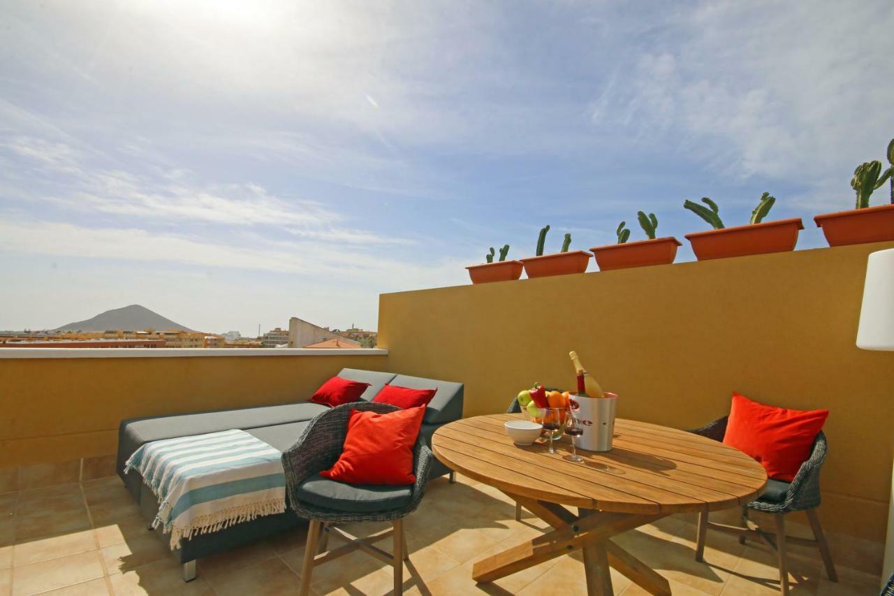 Apartamento La Perla By Rentmedano Superb Luxury Duplex, Private Roof Terrace, Ocean View, Pool, Wifi And Parking El Médano Exterior foto