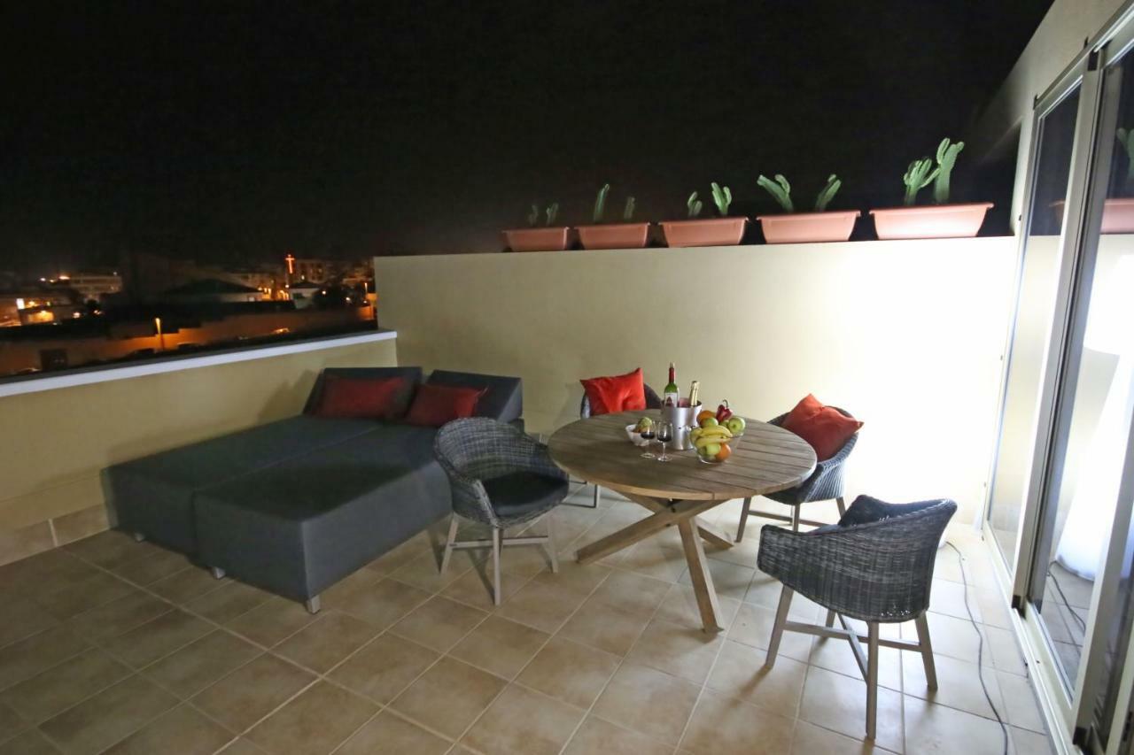 Apartamento La Perla By Rentmedano Superb Luxury Duplex, Private Roof Terrace, Ocean View, Pool, Wifi And Parking El Médano Exterior foto